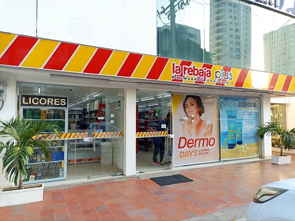 la rebaja Plus No. 40 DROGUERIA Y MINIMARKET Bocagrande Cartagena · Cartagena de Indias