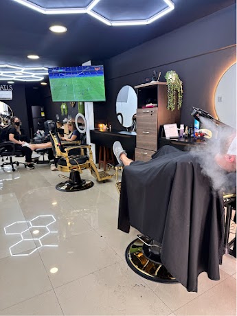Noir barber & nails (spa de uñas barbería depilación con hilo y depilación con cera pestañas) · Cartagena de Indias