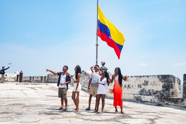 Waving Experiences | Renta de Botes y Cultura Afro · Cartagena de Indias